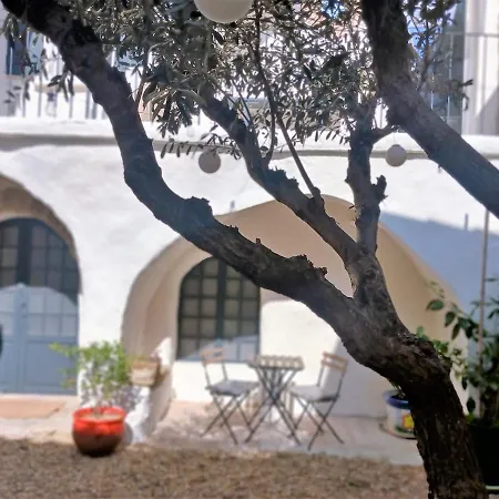 La Cachette Bed & Breakfast Aigues-Vives  Exterior photo