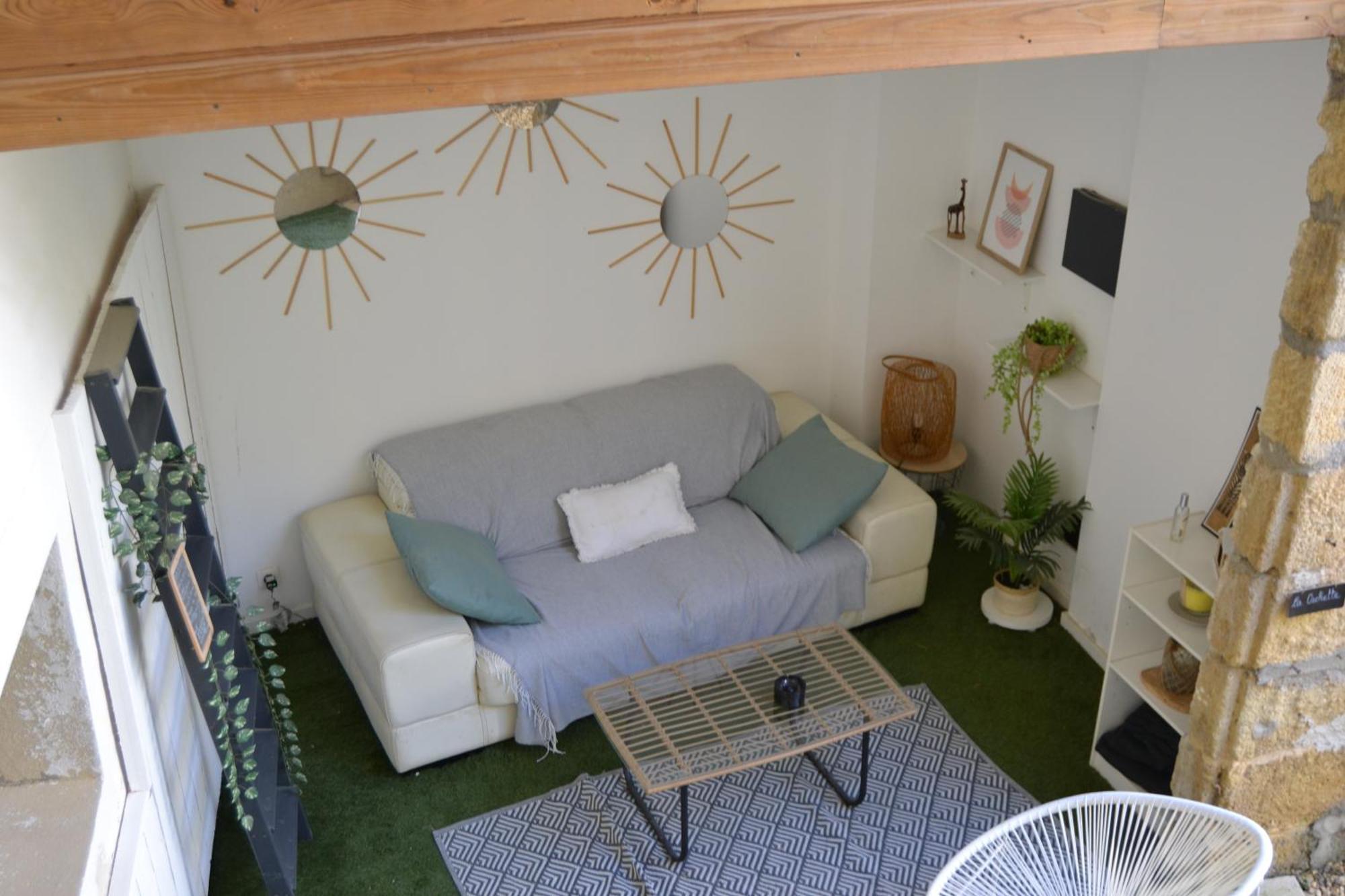 La Cachette Bed & Breakfast *