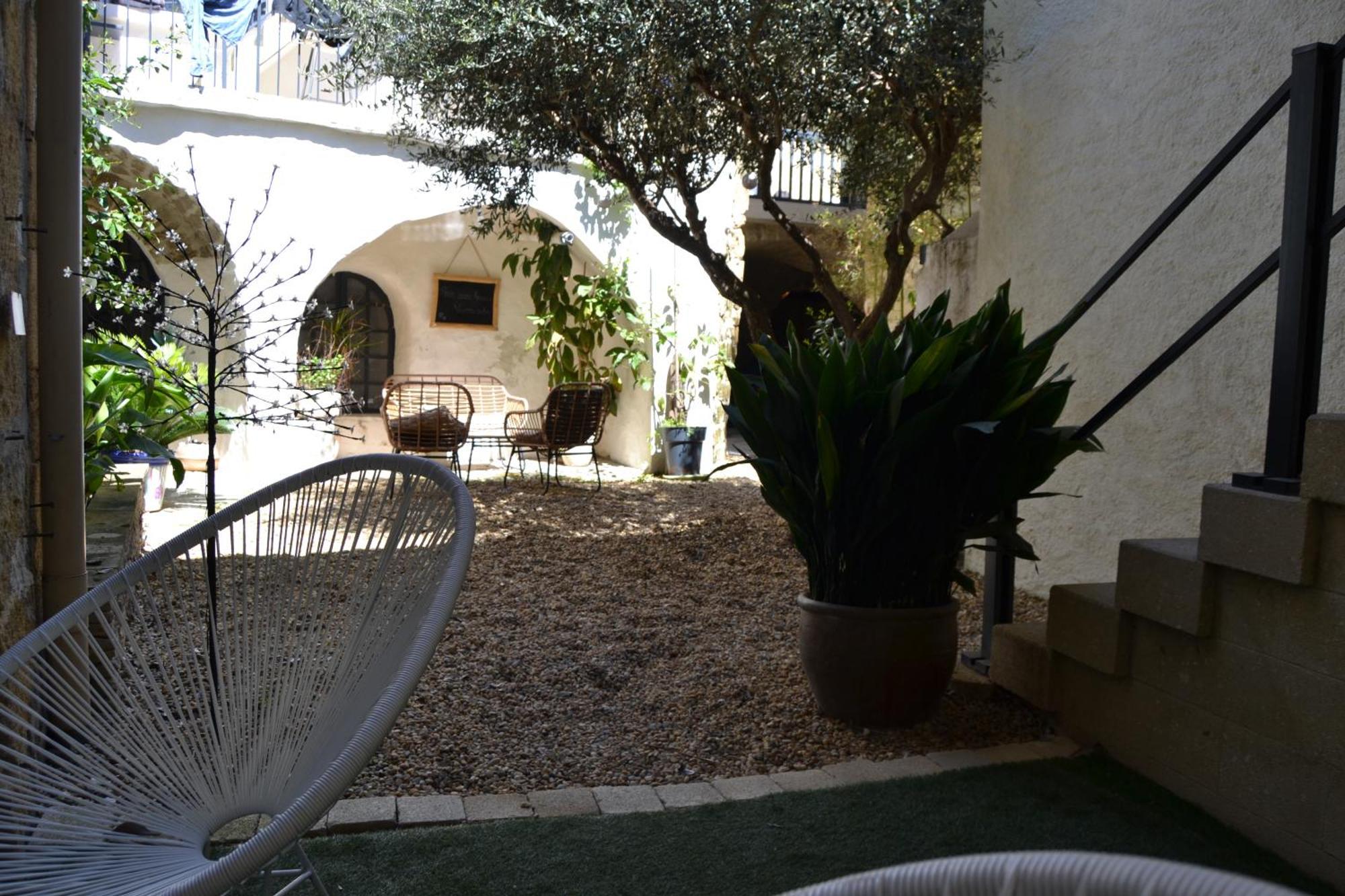 La Cachette Bed & Breakfast